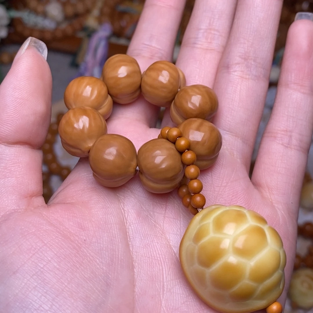 猴头核桃吊坠全品屁桃➕大富甲手捻