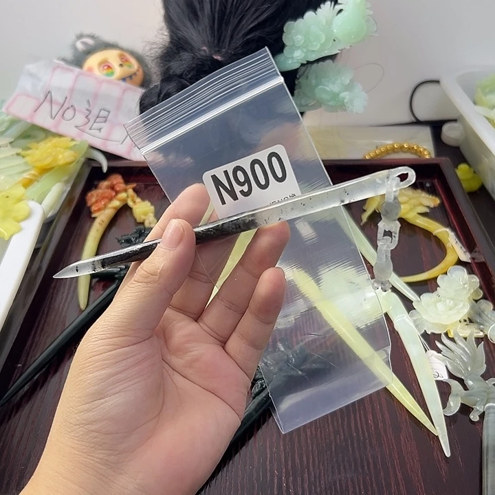 合金蛇纹石玉发饰玉*