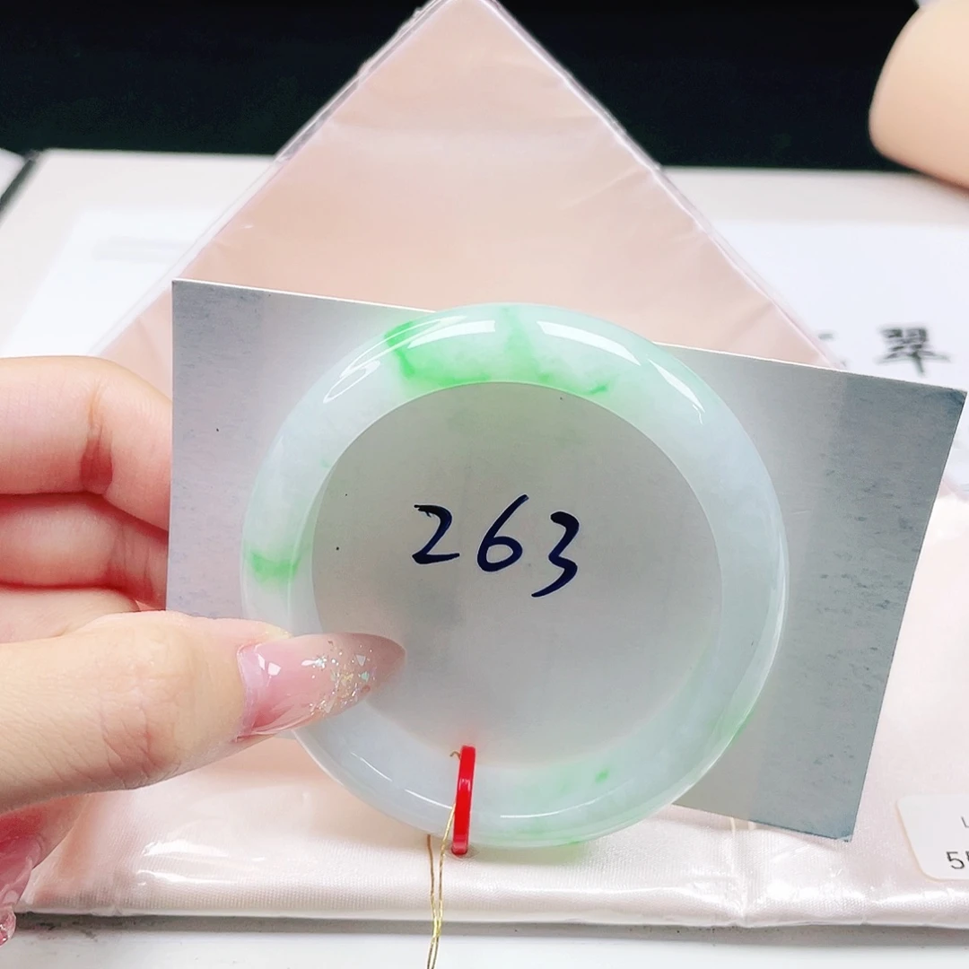 未镶嵌手镯（贵妃镯）翡翠55