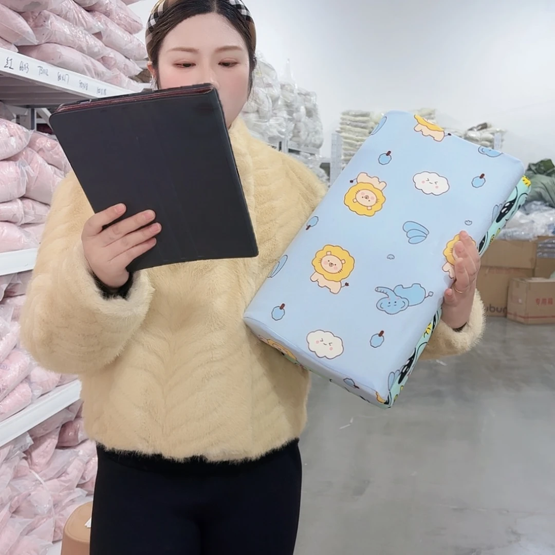 枕头哈哈哈哈哈哈哈花型随机