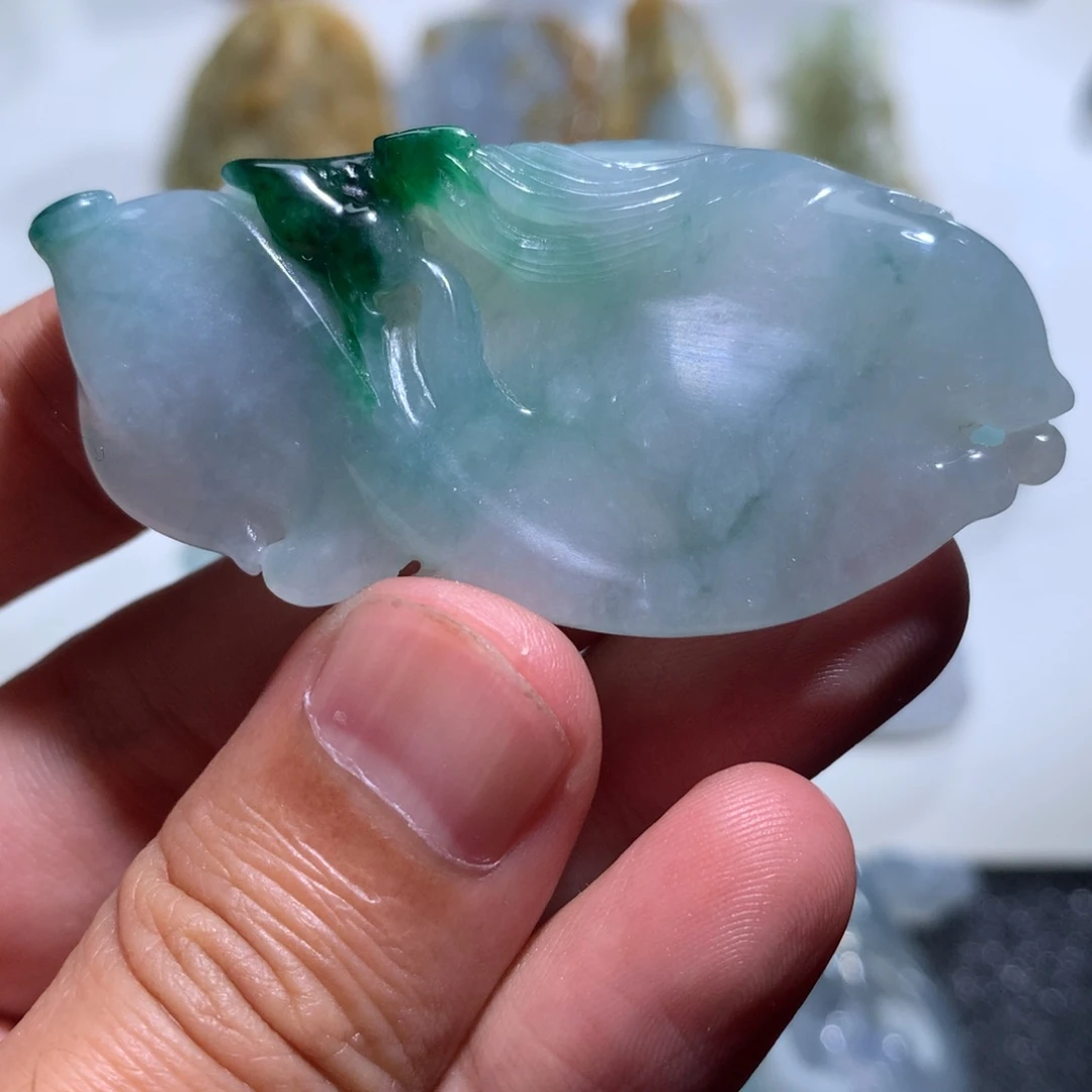 定制翡翠未镶嵌挂件