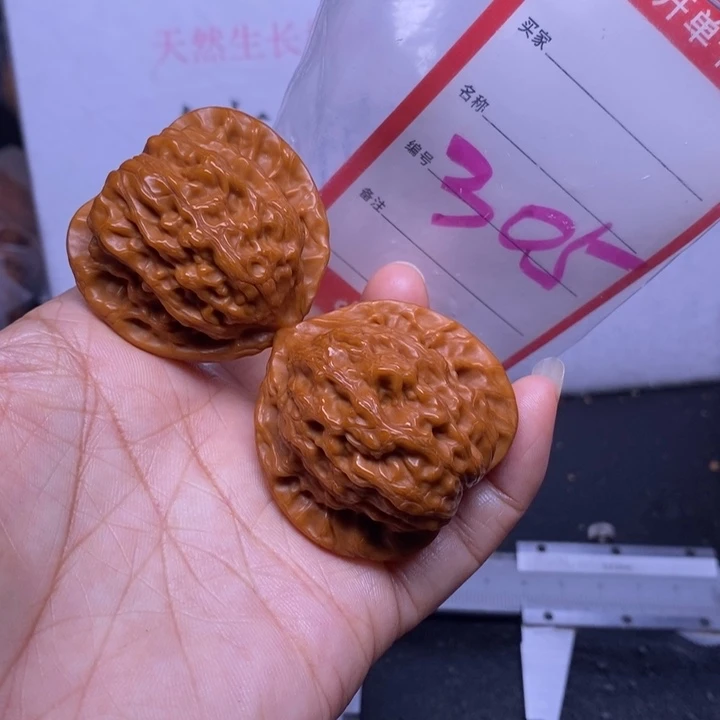 文玩核桃把件305，41公子帽