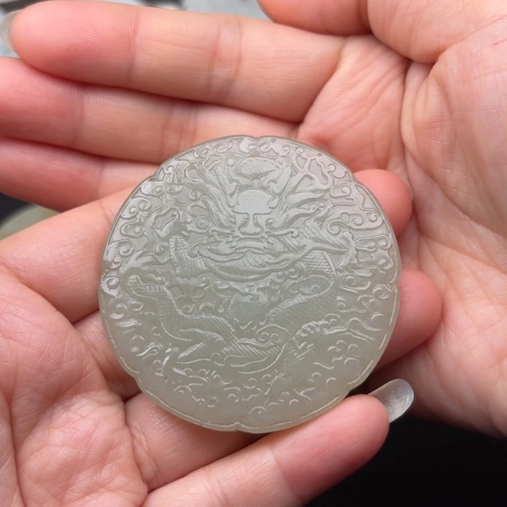 未镶嵌和田玉挂件