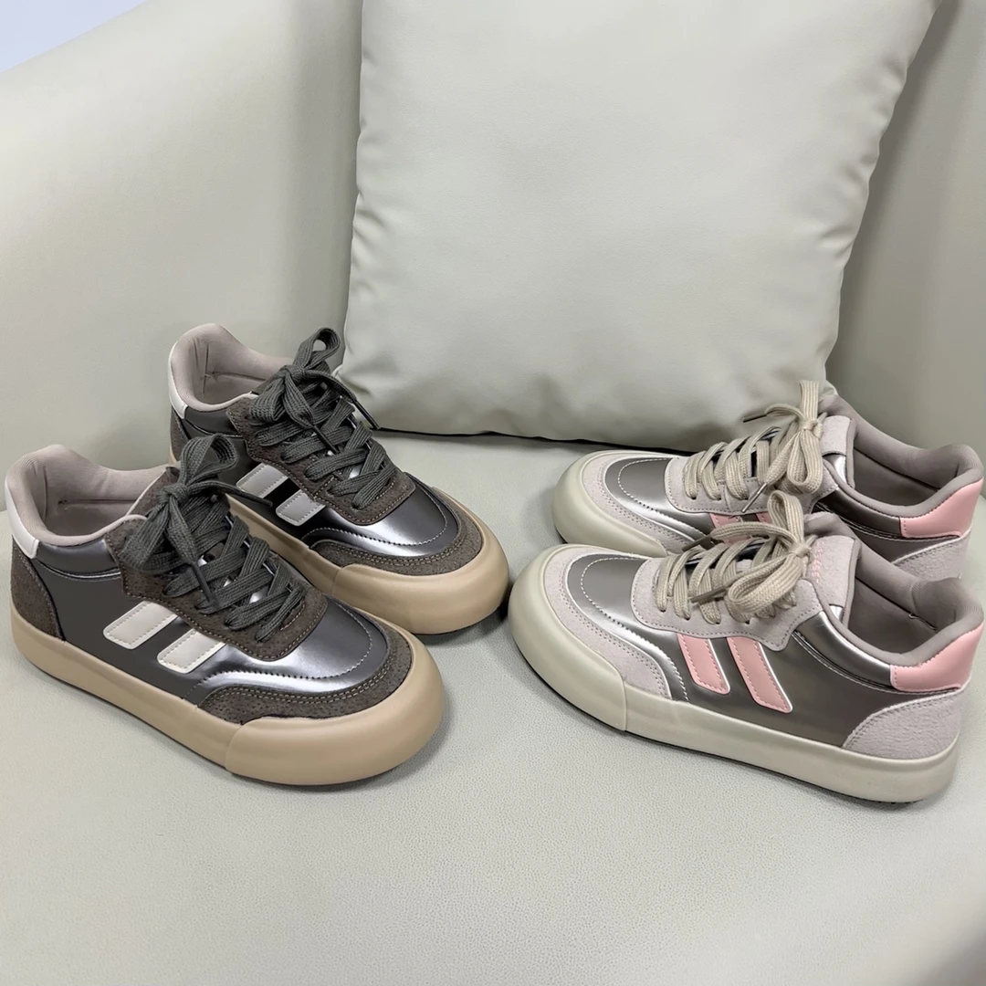 6584 休闲板鞋女款2025新款时尚软底高帮鞋子学生潮流复古女鞋