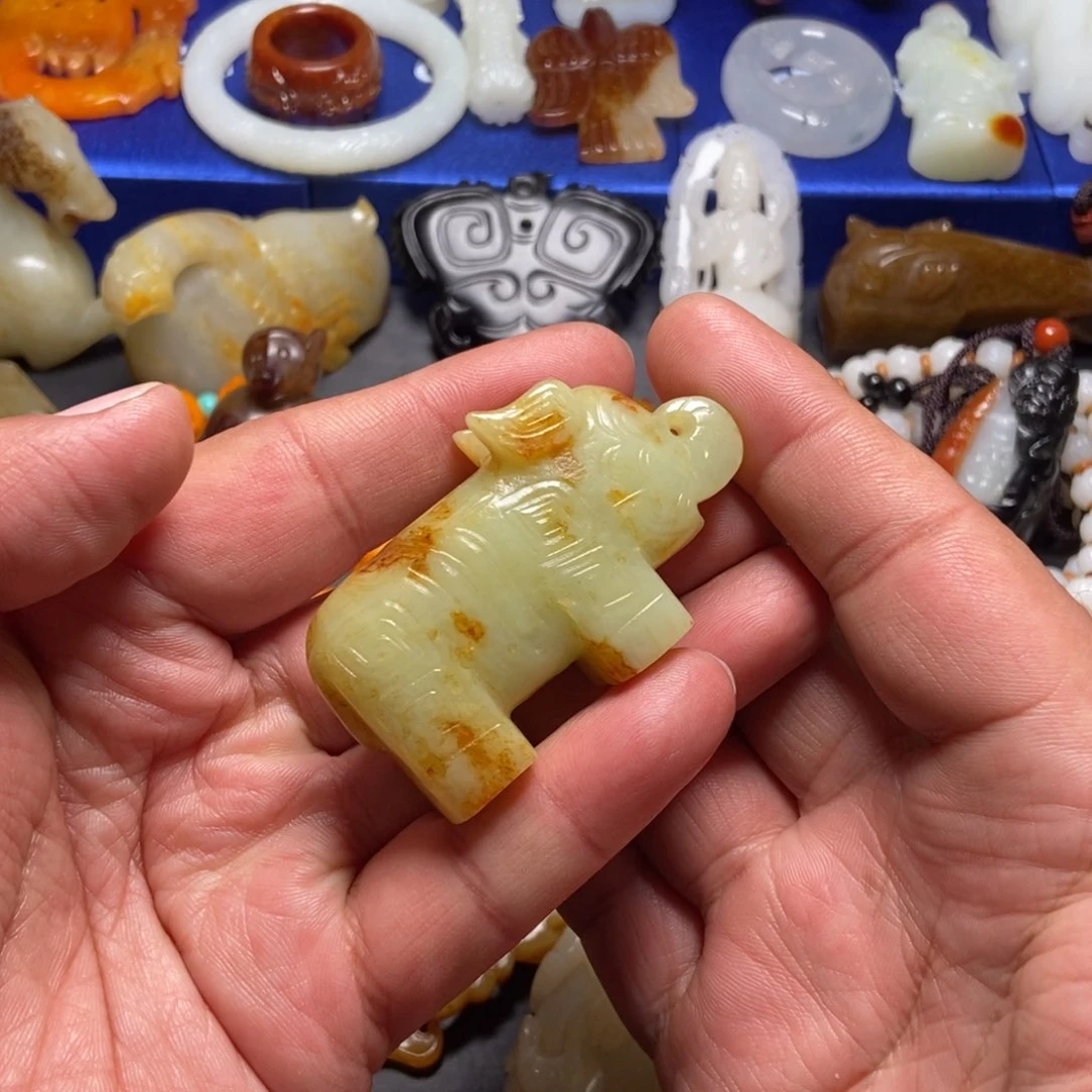 和田玉挂件未镶嵌