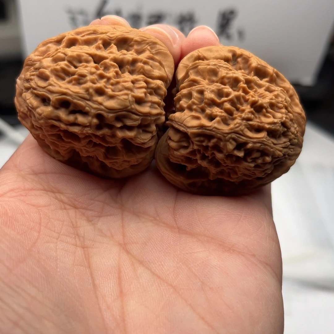 吊坠文玩核桃南疆39