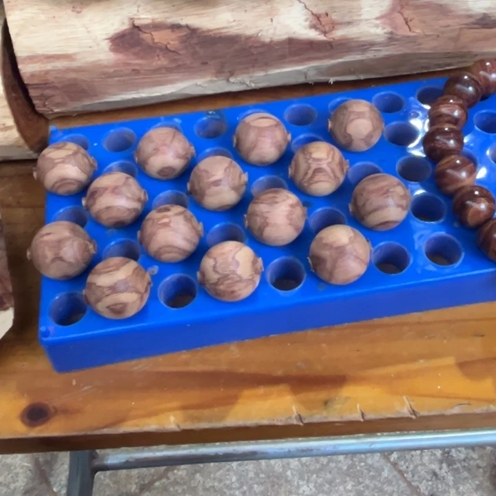 山***E黄花梨/降香黄檀把件