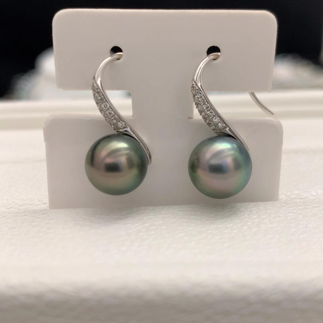 海水珍珠耳饰18K金镶嵌8.8mm大溪地黑珍珠耳饰