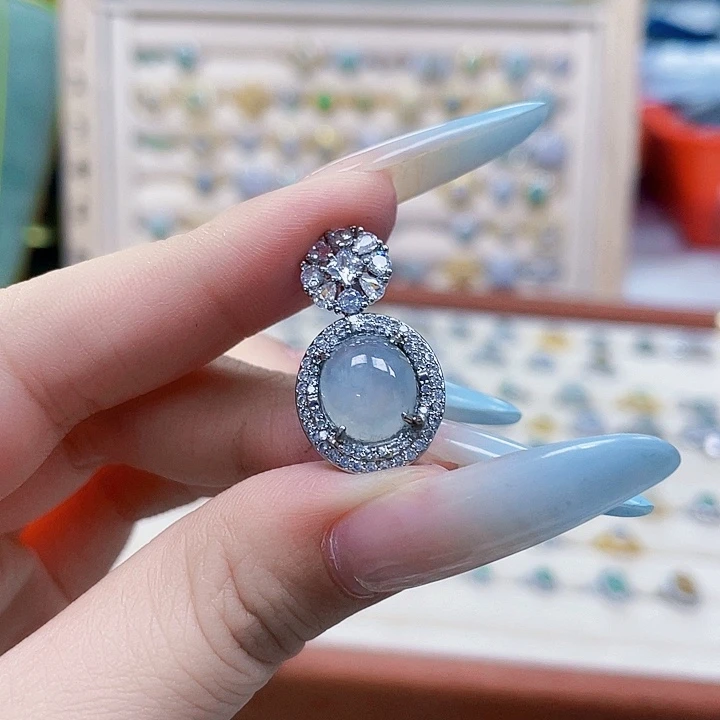 翡翠未镶嵌颈饰天然翡翠Ａ货