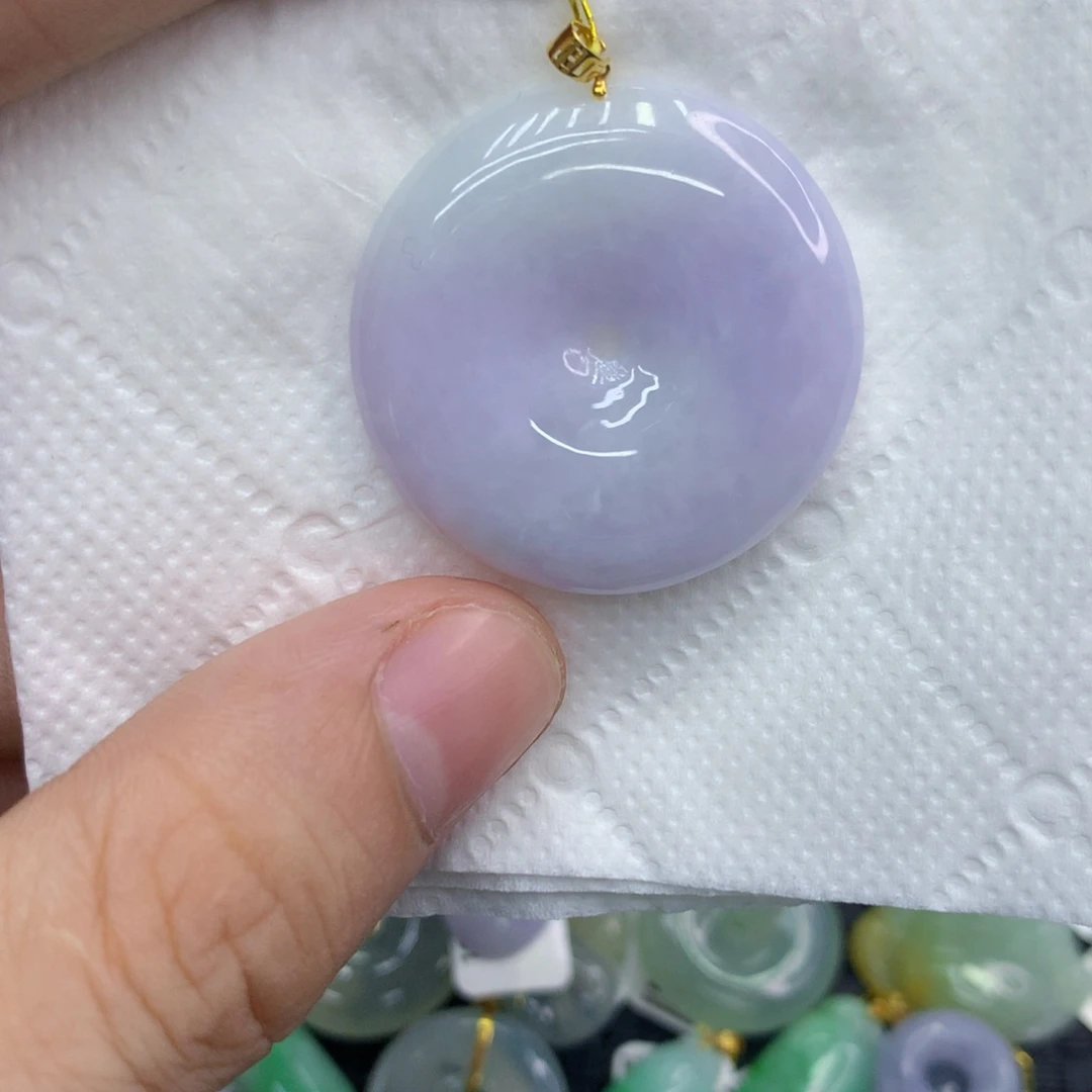 颈饰18K金镶嵌翡翠