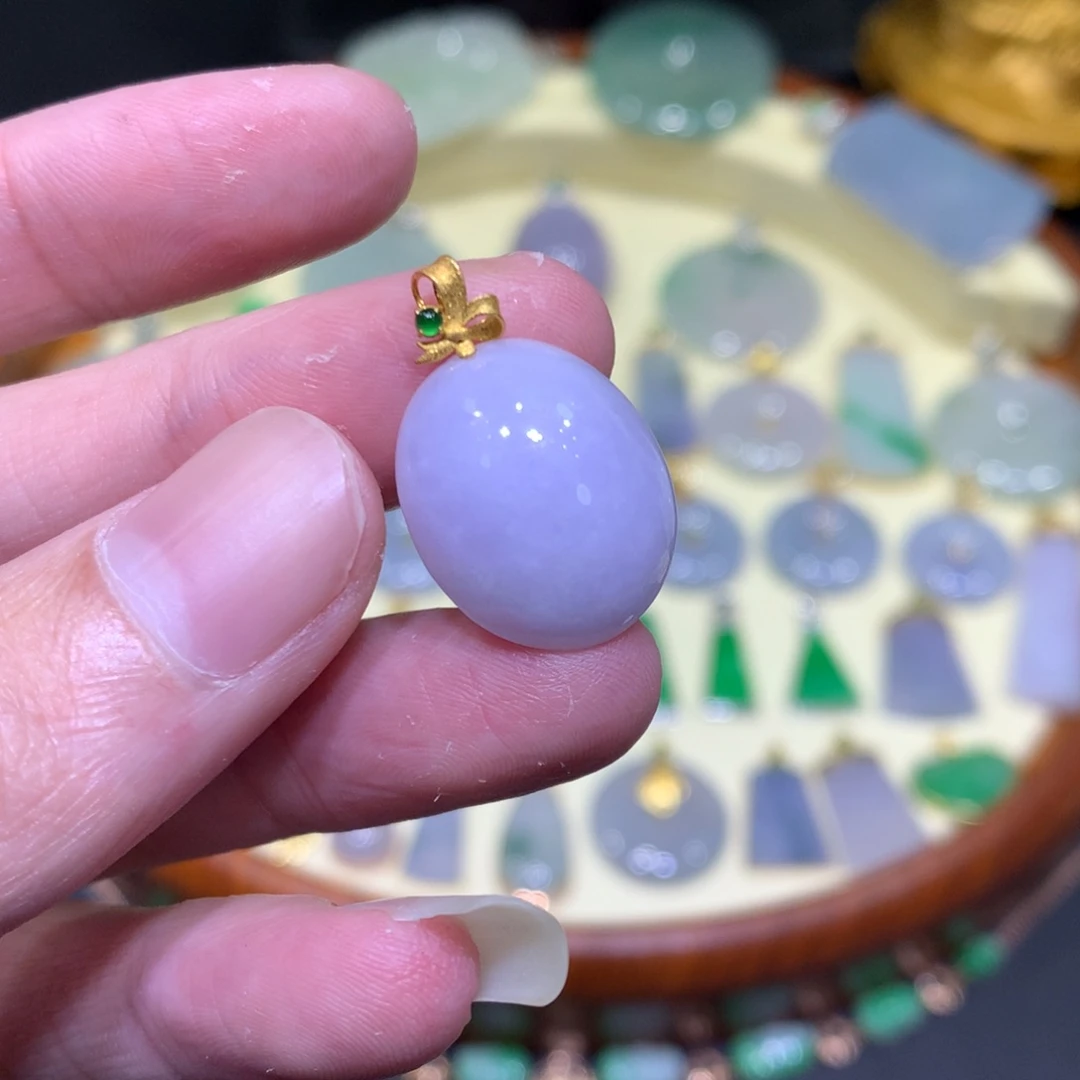 翡翠吊坠(不含链)18K金镶嵌