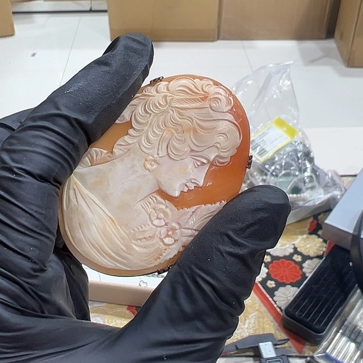 弬***塑料这个时候应该