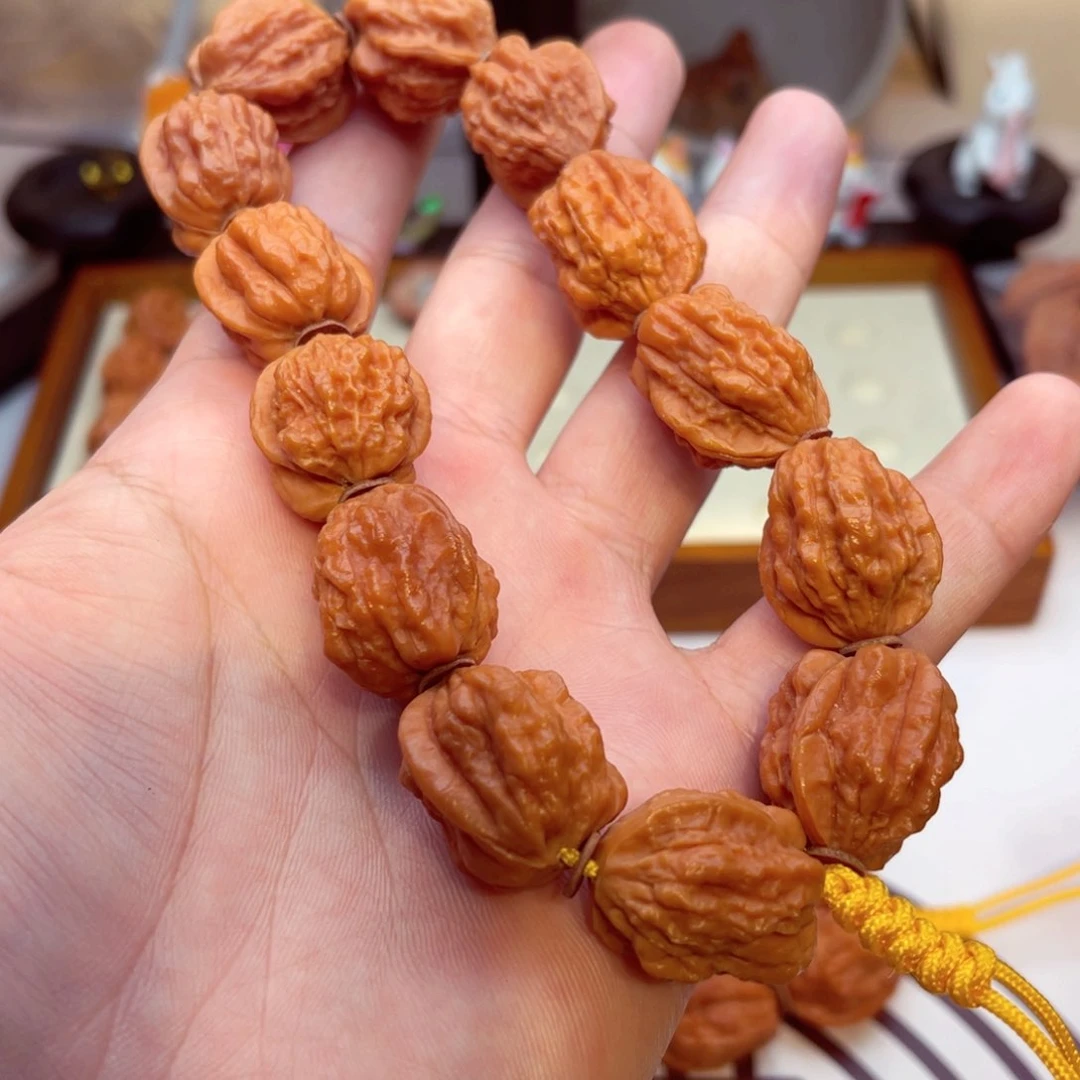 文玩核桃手串蛤蟆头