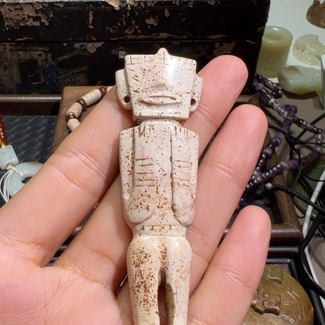 感***德和田玉（糖玉）未镶嵌挂件