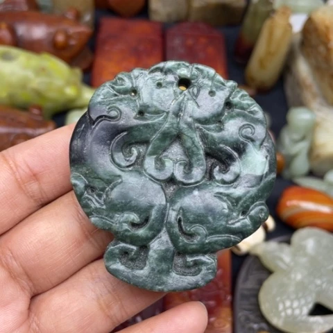 蛇纹石玉未镶嵌颈饰105