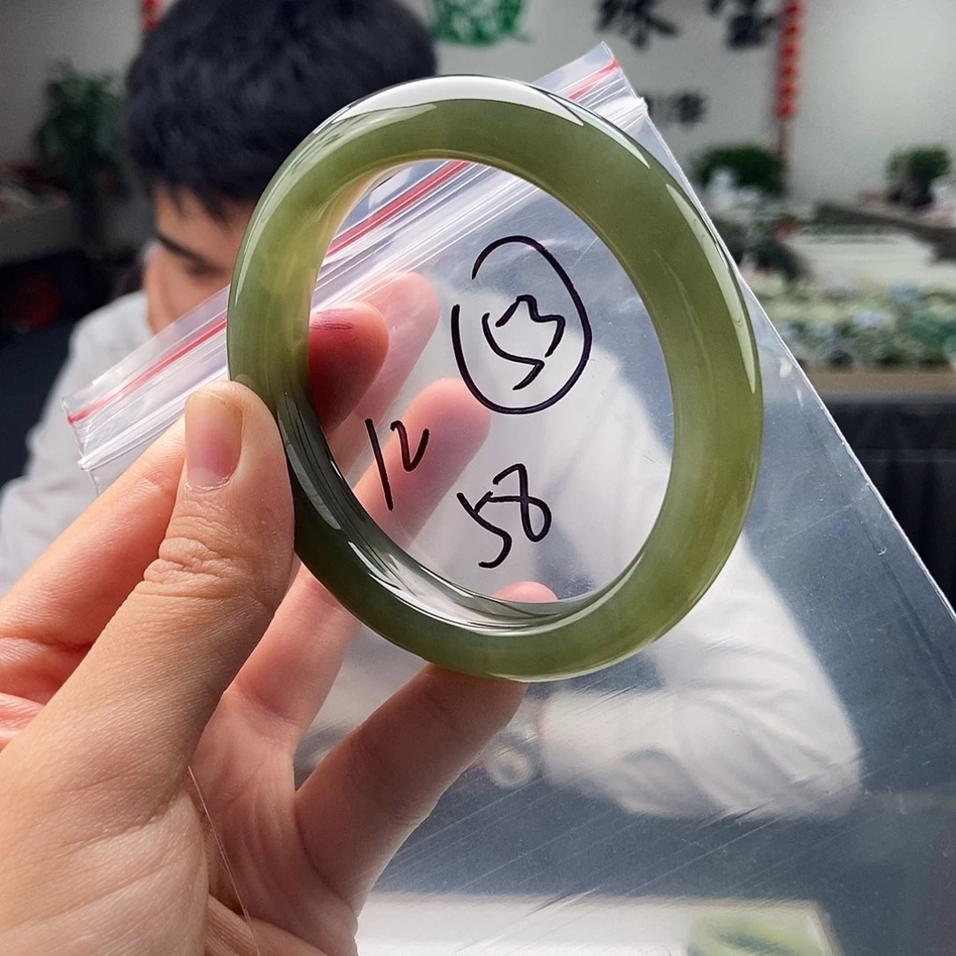 未镶嵌手镯和田玉拍一发一