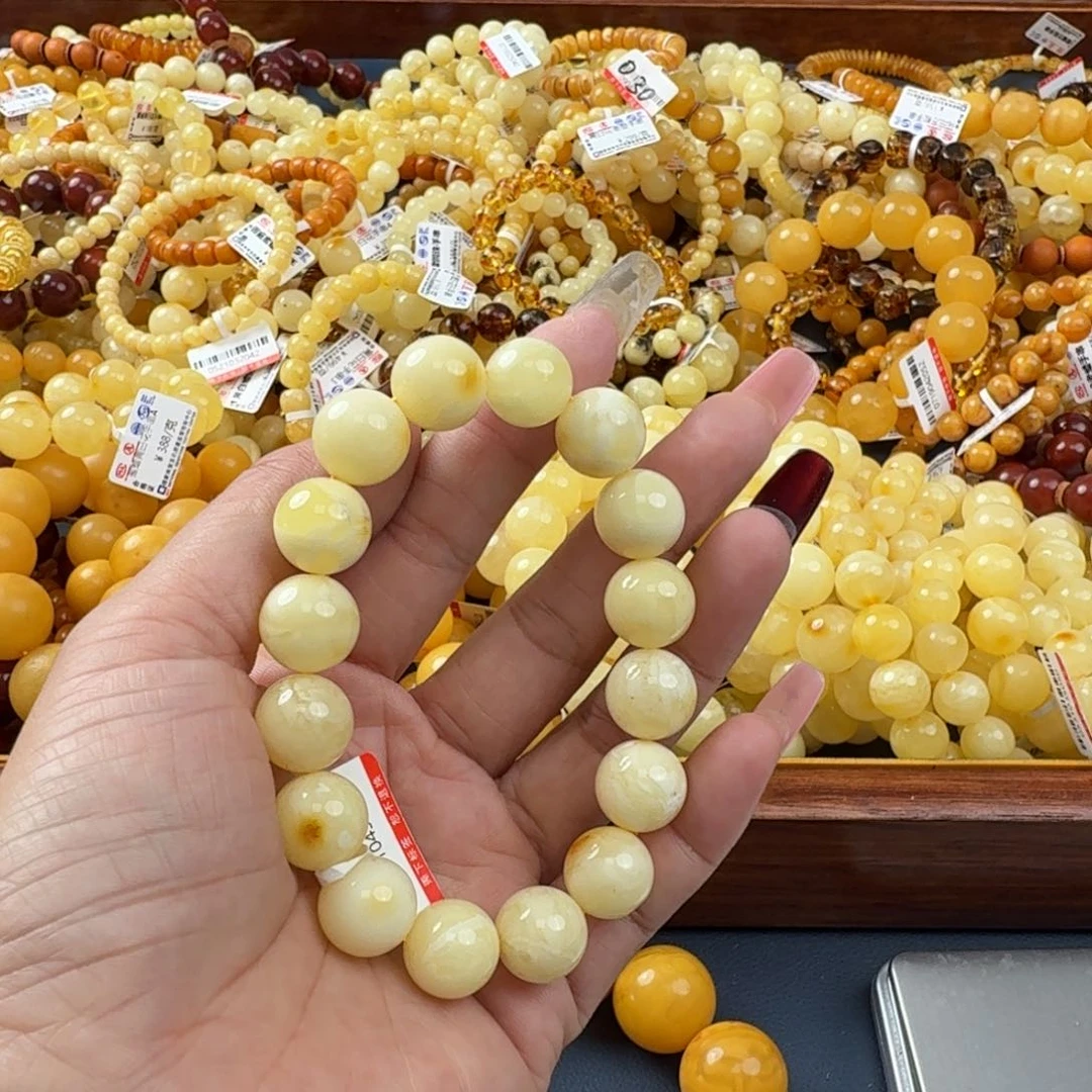 未镶嵌琥珀珠宝奇石