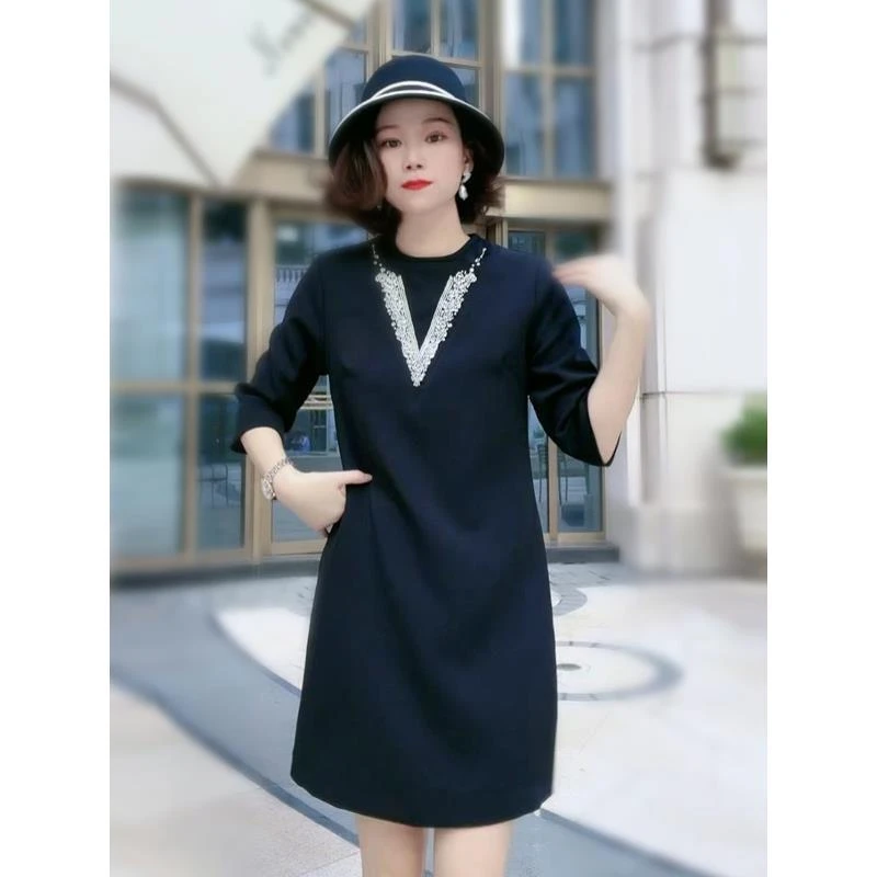 【李文严选】秋季超显瘦时尚简约气质小个子法式绣花减龄连衣裙2820