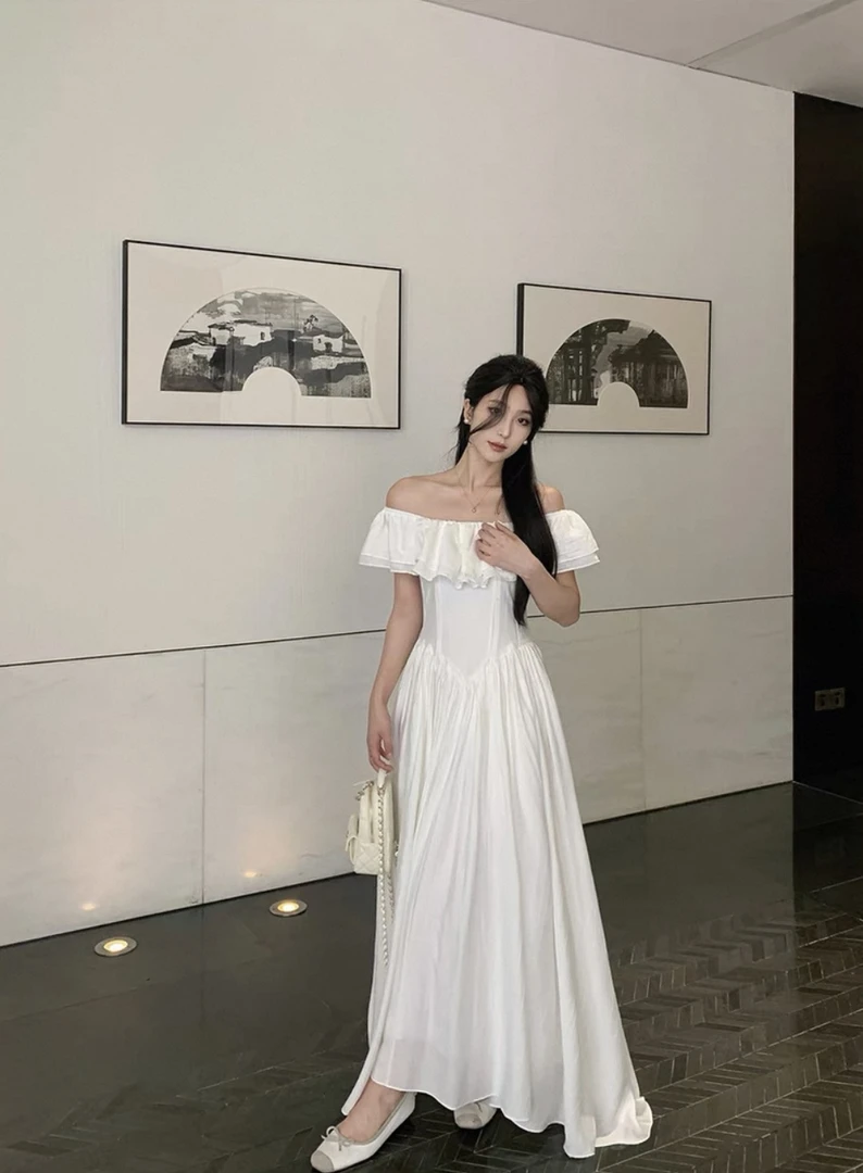 白色连衣裙夏季法师收腰气质中长款温柔高腰