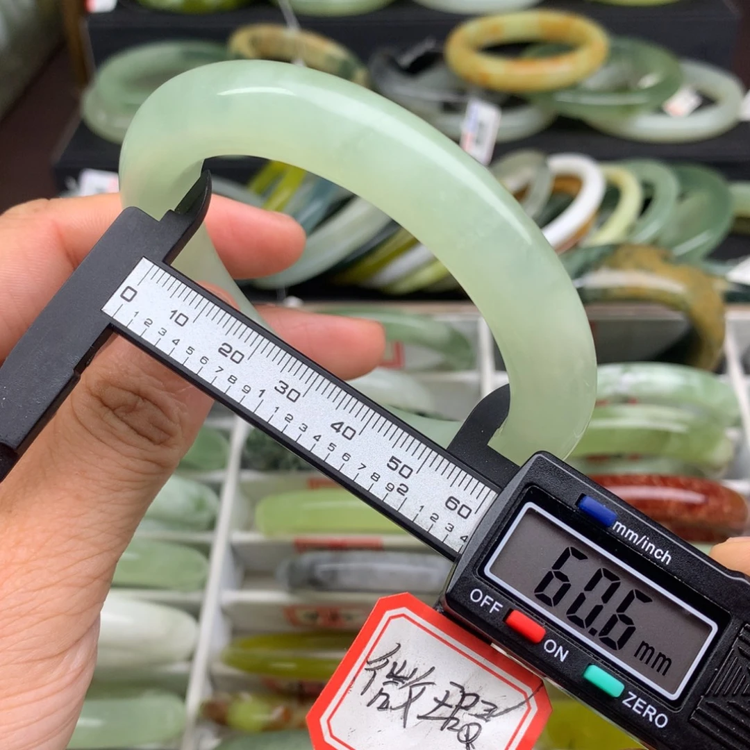 未镶嵌蛇纹石玉手镯481