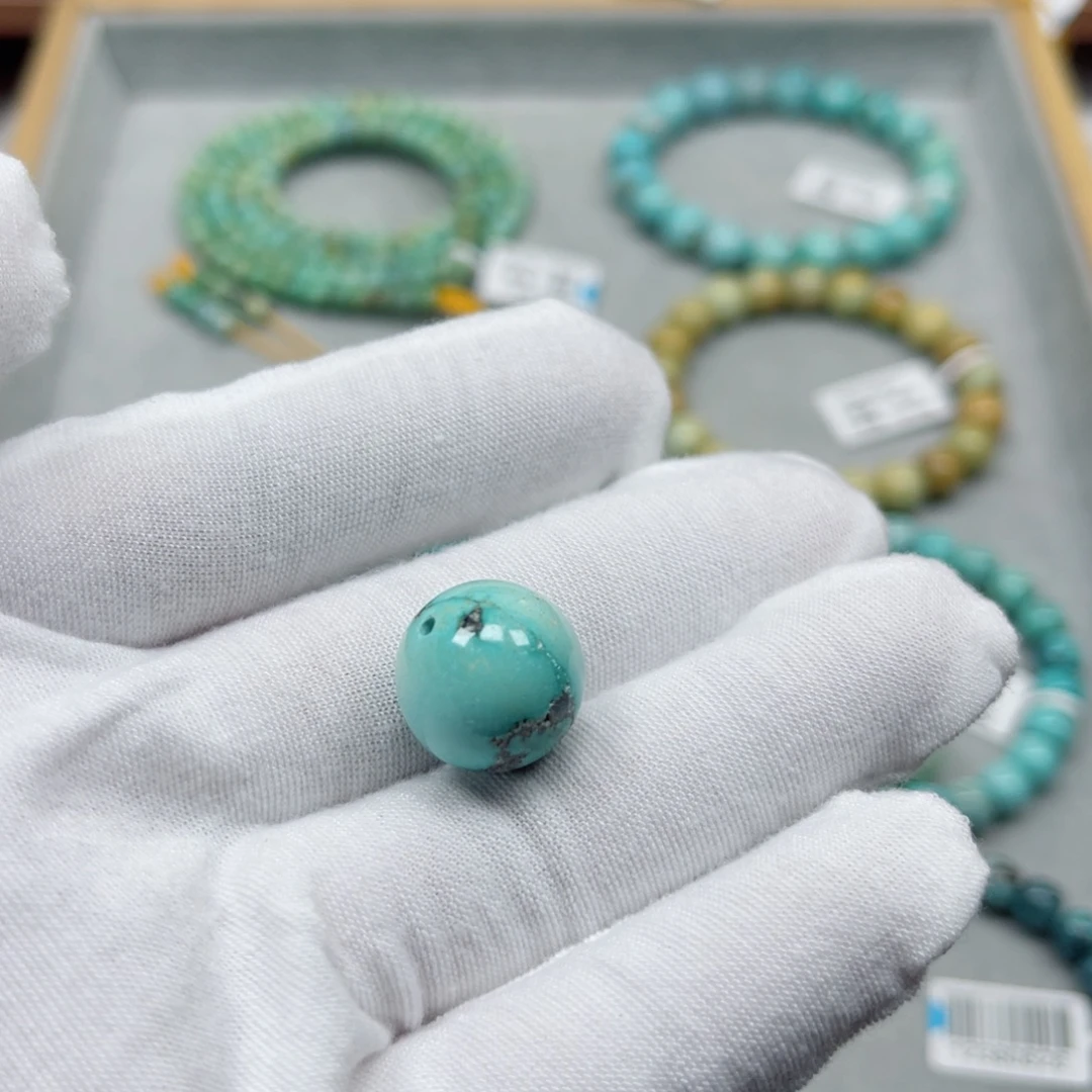 绿松石未镶嵌挂件