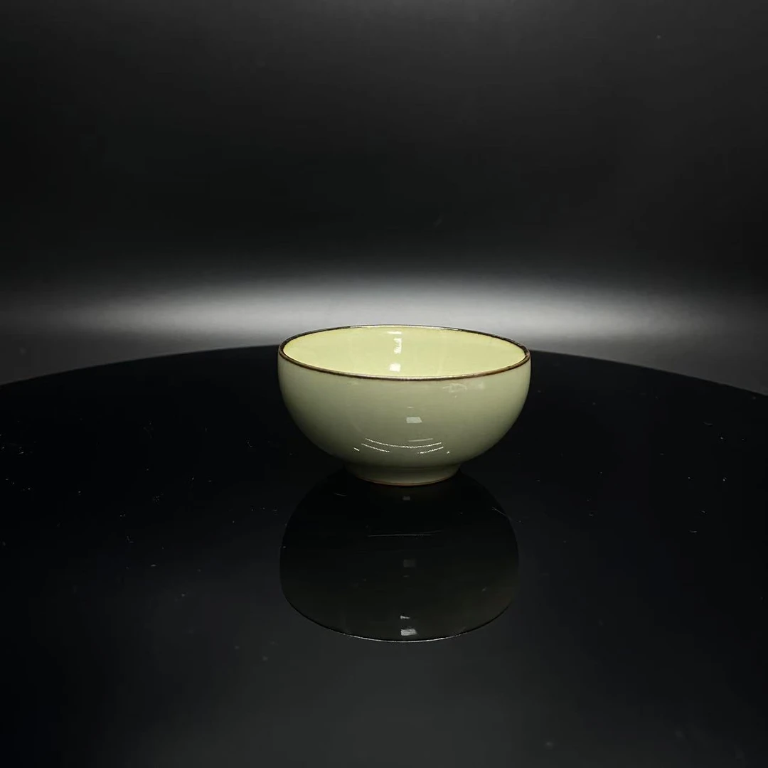 R209  米黄佛晓杯  ZYY2346030