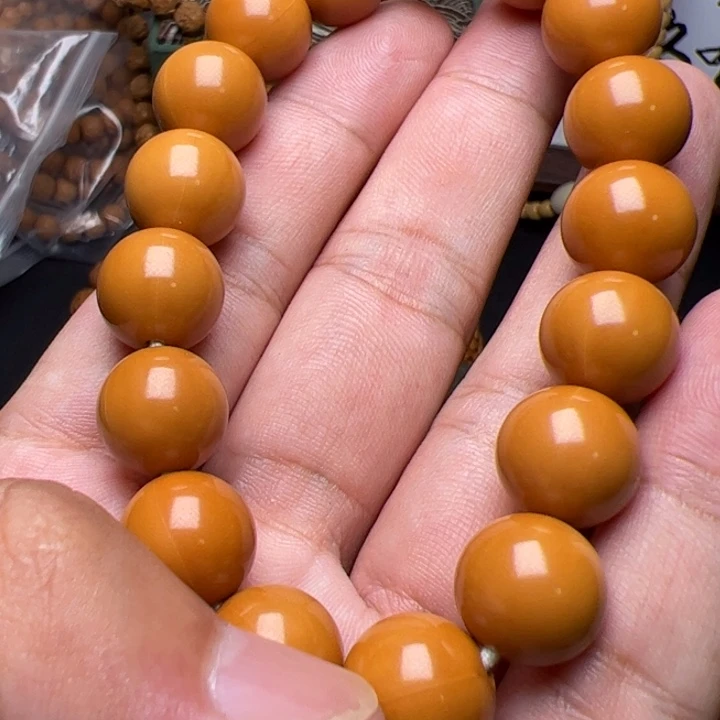 猴头核桃吊坠卡罗拉