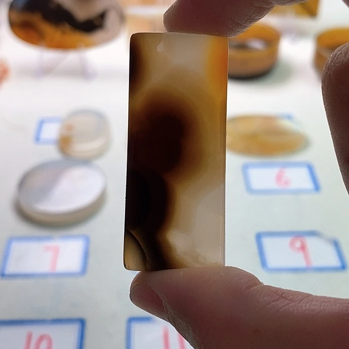 玛瑙/玉髓未镶嵌珠宝半成品