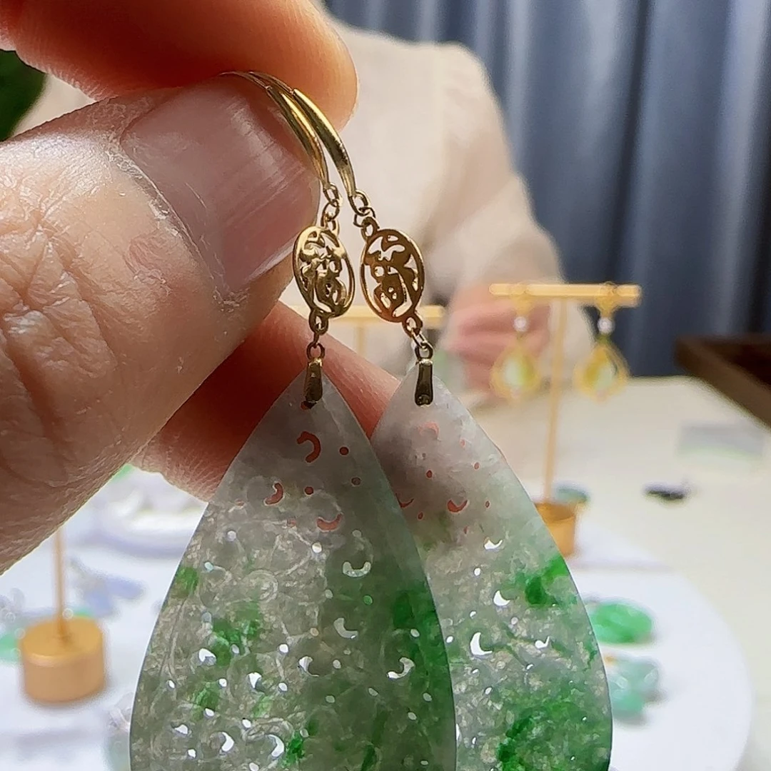 翡翠耳饰18K金镶嵌天然缅甸