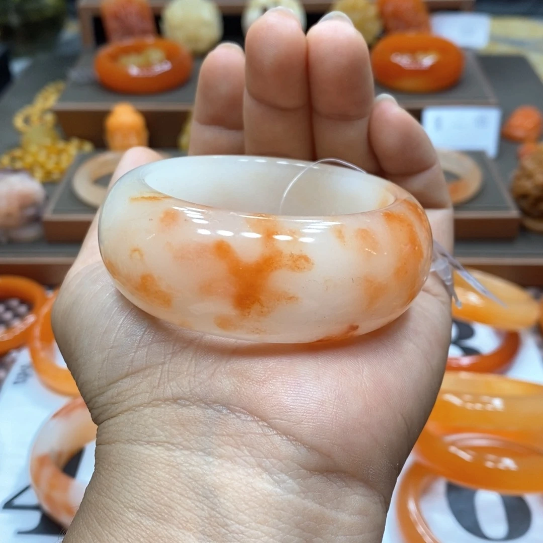 未镶嵌石英质玉（黄龙玉）手镯ʚ****ɞ