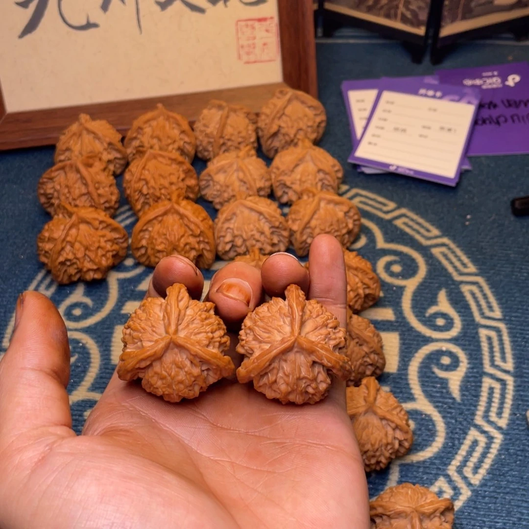 把件文玩核桃T****?盘山39