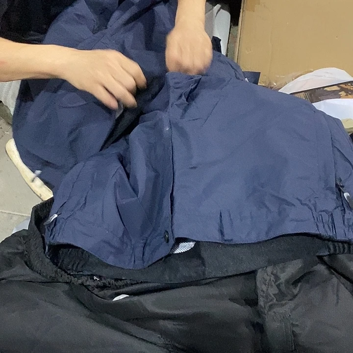 蓝色裤子M号一条瑕疵