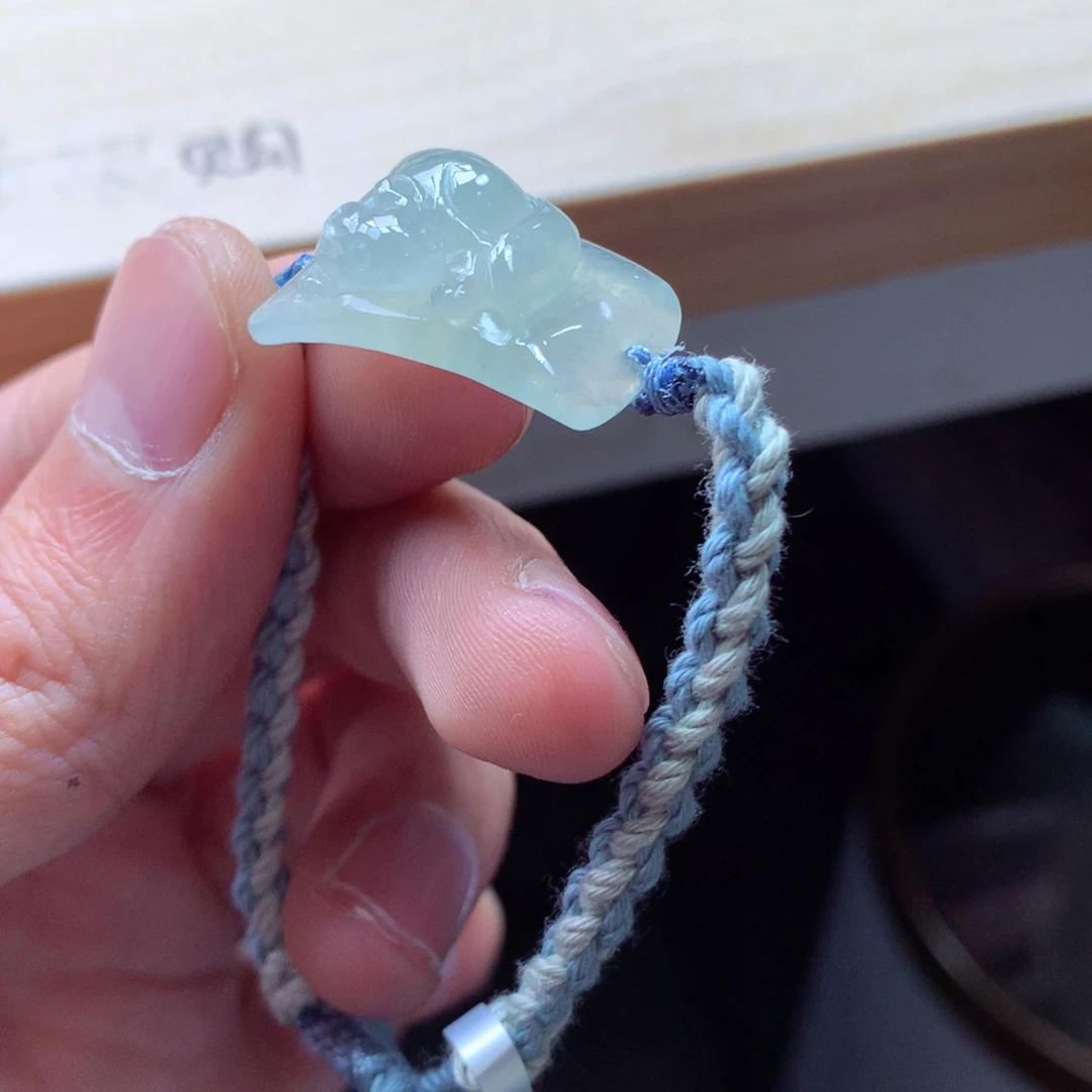 翡翠颈饰未镶嵌吊坠