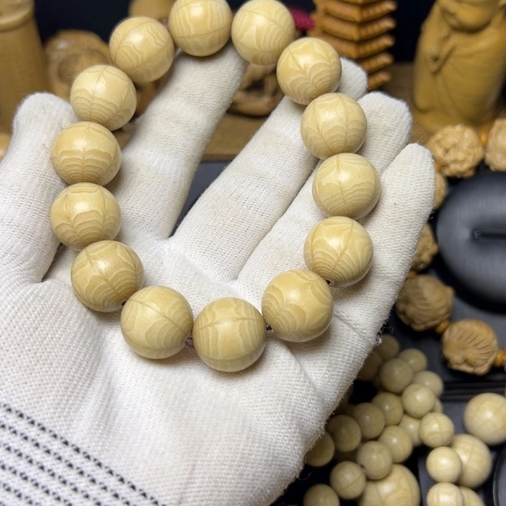 甜****木质类五台山六道木1.6原木手持21素圈货