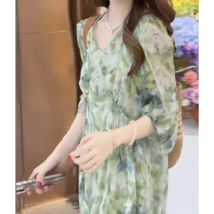 夏季法式连衣裙显瘦气质裙子绿色印花收腰中长款辣妈碎花时尚复古