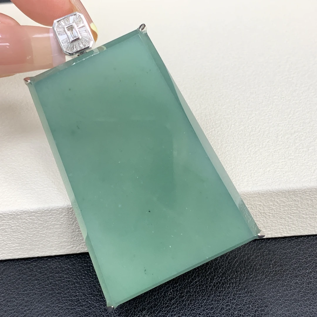 实拍高货天蓝冰种无事牌翡翠玉石毛衣链款吊坠缅a