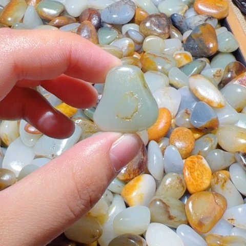 和田玉（糖玉）未镶嵌颈饰11.4克