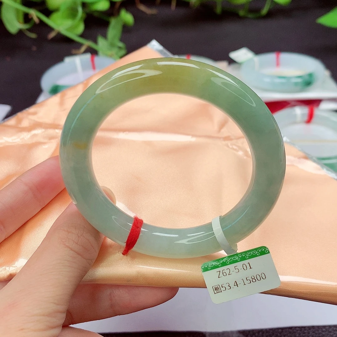 翡翠未镶嵌手镯缅甸天然翡翠手镯