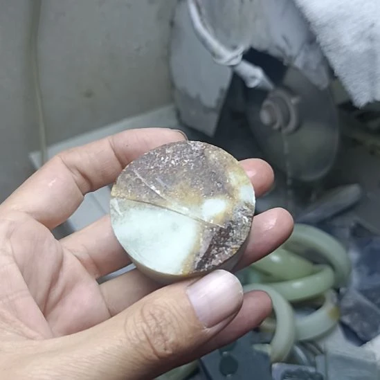 用***6和田玉未镶嵌珠宝半成品