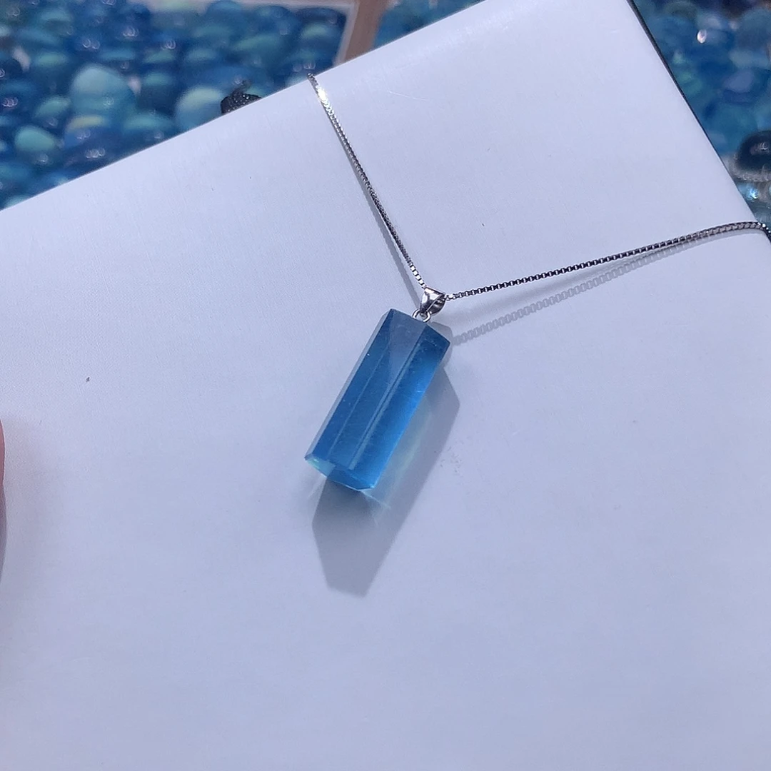 未镶嵌手串海蓝宝石六边柱吊坠【200元】要拍2件