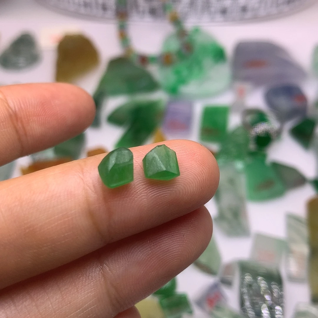 定制翡翠未镶嵌天然翡翠定制