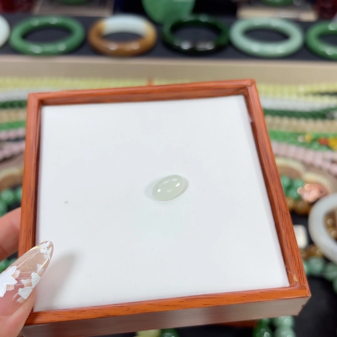 和田玉未镶嵌吊坠(不含链)