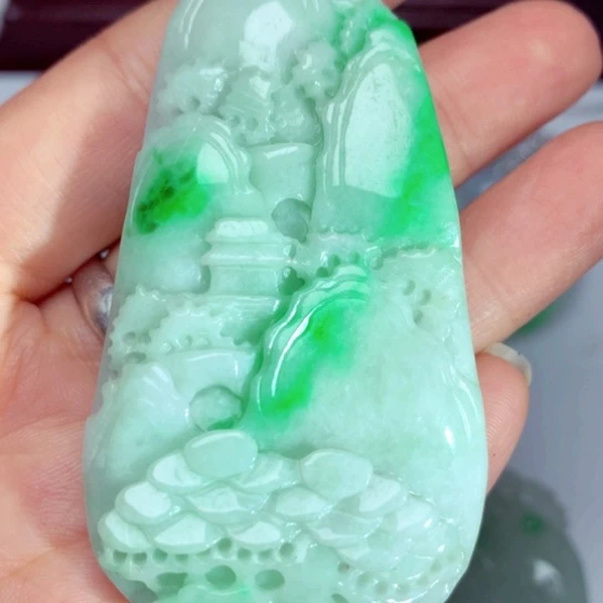 翡翠吊坠(不含链)未镶嵌