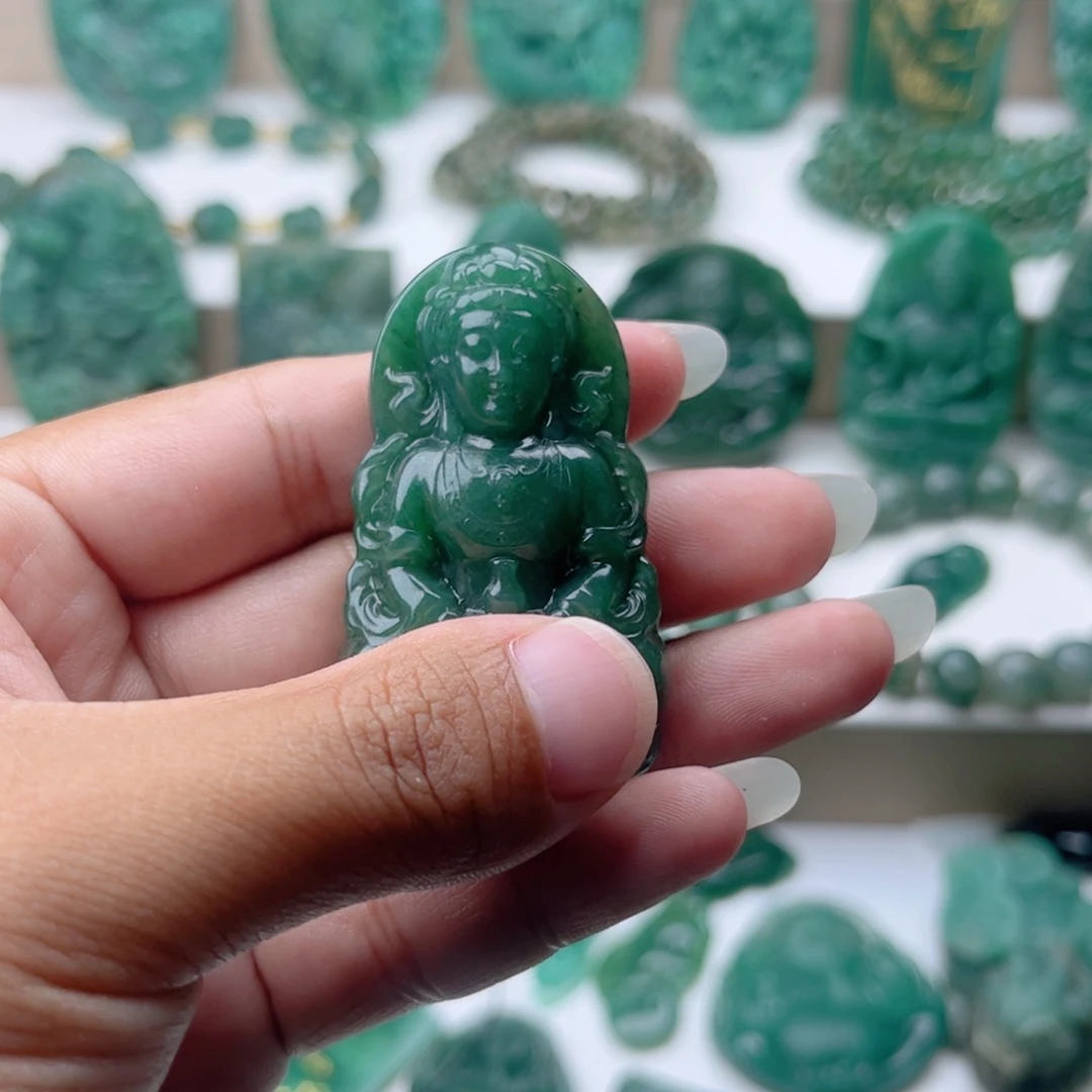 独山玉未镶嵌挂件富*