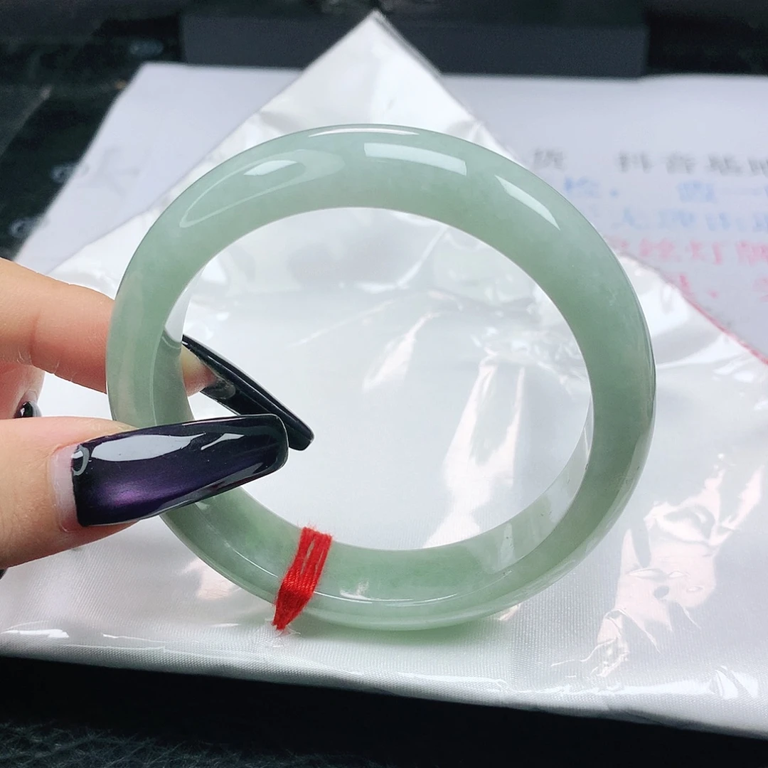 未镶嵌手镯翡翠翡翠58.0浅绿正圈