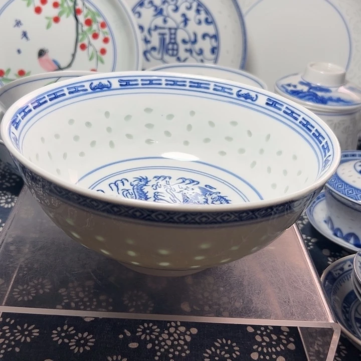 青花玲珑的8寸汤碗