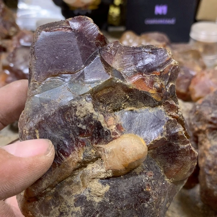 玛瑙/玉髓原石未镶嵌白*