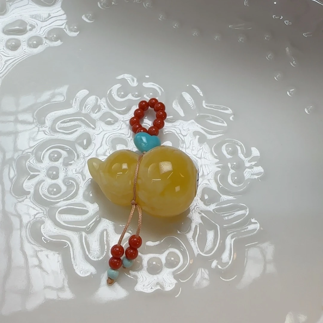 琥珀未镶嵌珠宝奇石定制