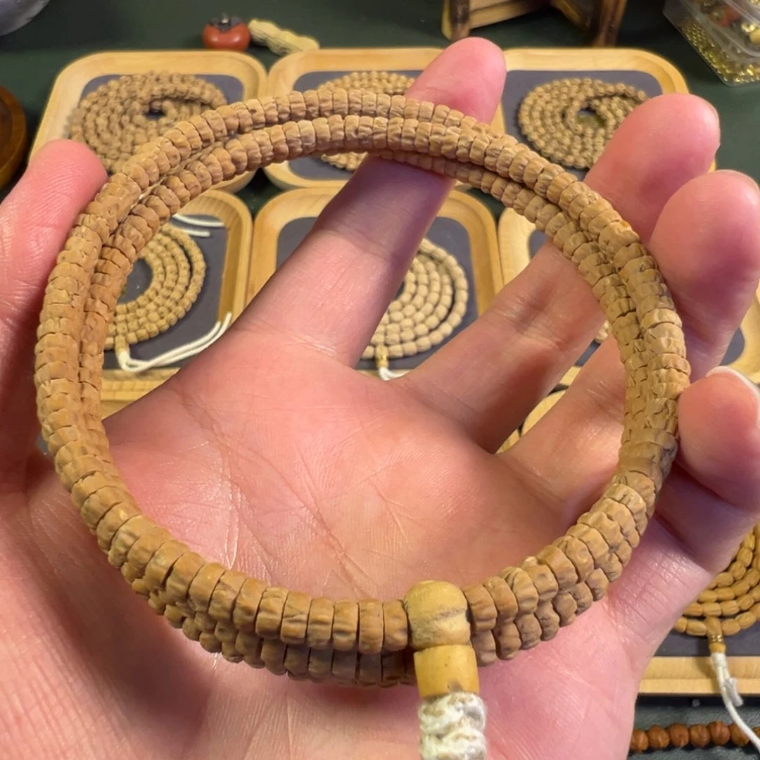 【闪购商品】吊坠柏香籽/百香籽热振红皮红牙药片7号