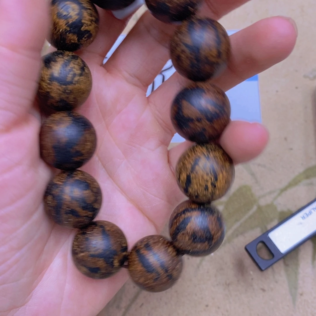 沉香木沉香香囊虫漏